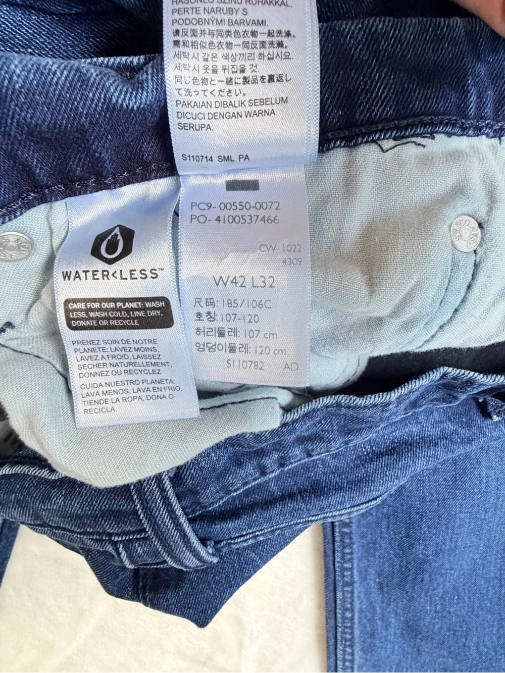 Levi's 550 Relaxed Fit Men's Jeans Size 42 x 32